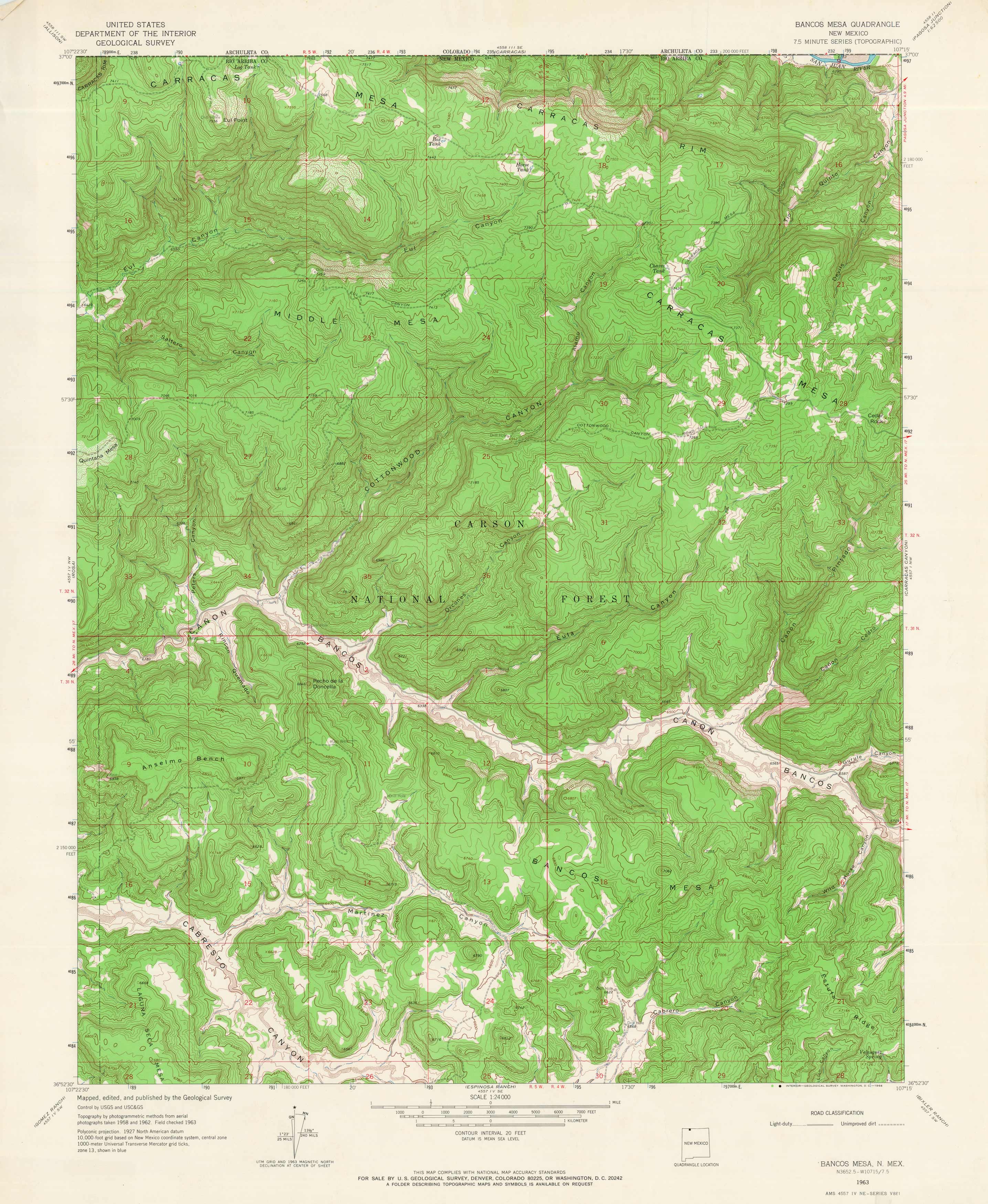 Bancos Mesa Quadrangle